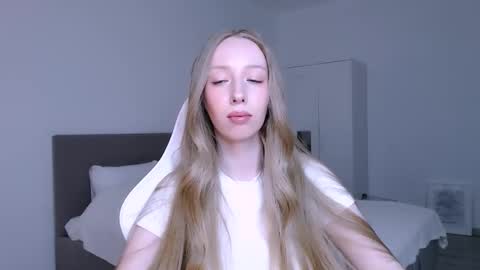 Luna online show from February 9, 9:28 pm