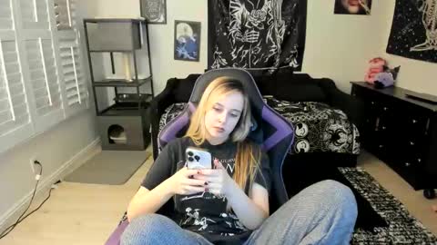 Luna online show from March 18, 4:29 am