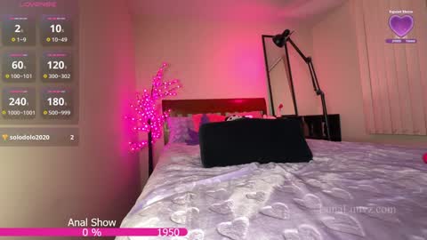 Luna Luuvz online show from November 27, 5:04 am