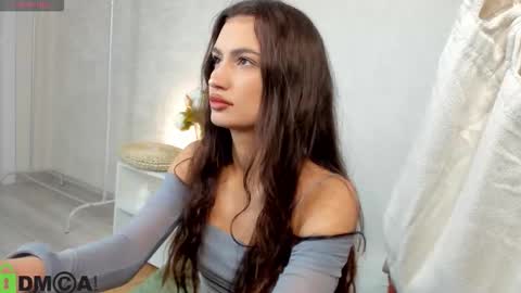 luna_mee online show from February 17, 7:29 am