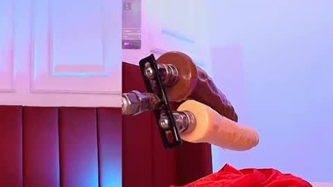 Snapshot of luna_monroe_ chatting on September 25, 12:23 pm online show from September 25, 12:23 pm