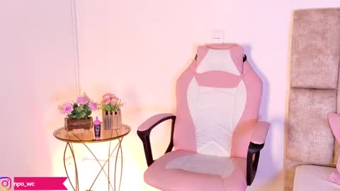   online show from November 15, 11:28 pm