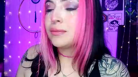 Snapshot of luna_ray420 chatting on February 4, 9:10 pm MISS LUNA  online show from February 4, 9:10 pm