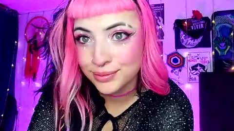 Snapshot of luna_ray420 chatting on February 27, 2:35 am MISS LUNA  online show from February 27, 2:35 am