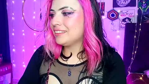 Snapshot of luna_ray420 chatting on February 3, 3:53 am MISS LUNA  online show from February 3, 3:53 am