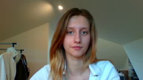 Snapshot of luna_xsensual chatting on February 14, 3:05 pm L U N A online show from February 14, 3:05 pm