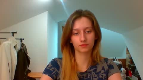 Snapshot of luna_xsensual chatting on February 17, 7:12 pm L U N A online show from February 17, 7:12 pm