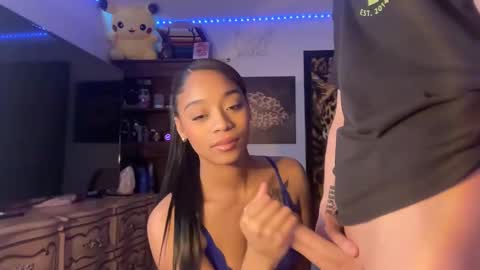 lunaa_11 online show from January 31, 8:11 am