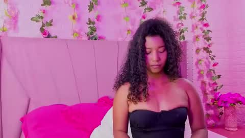 lunna online show from March 4, 3:03 am