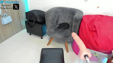 Luna Hatzel online show from January 15, 1:52 pm