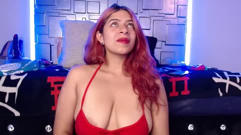 lunabloom2 online show from February 28, 4:11 pm