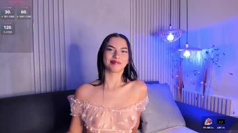 lunalancaster_ online show from October 1, 12:26 pm