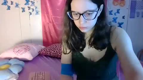 lunaquinn45 online show from November 20, 4:15 pm