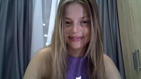 Snapshot of lunav7 chatting on September 16, 7:50 pm Luna online show from September 16, 7:50 pm