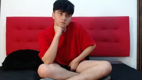 lunaydream online show from April 15, 4:54 pm