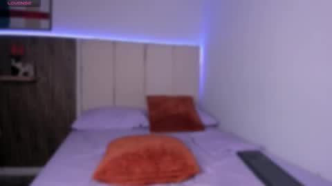 Lunita online show from January 5, 5:27 pm