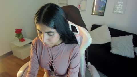 Snapshot of lunitaa18 chatting on September 24, 8:48 pm V A L E R I A online show from September 24, 8:48 pm