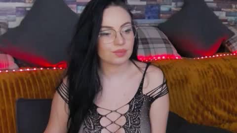 LunnaGray online show from November 24, 9:30 am