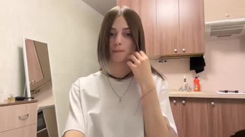 May online show from November 1, 4:06 pm