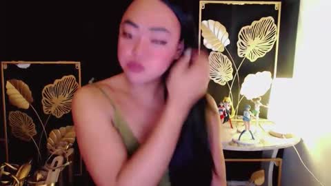 Trina online show from March 8, 11:31 pm