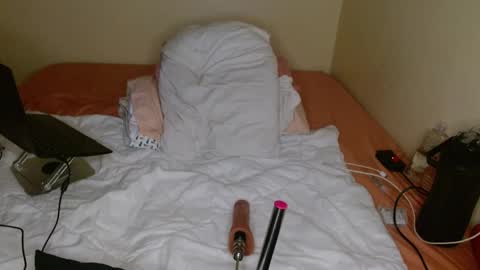 lustrous-choco online show from March 7, 10:32 pm