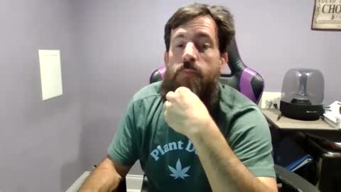 Luv2likslit online show from October 11, 9:14 am