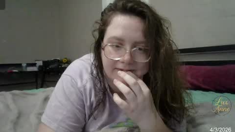 Lux anne online show from April 3, 4:52 am