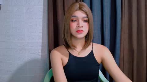 queen lux online show from March 15, 12:59 am