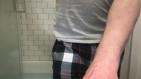 lvguynextdoor440656 online show from March 28, 2:13 am