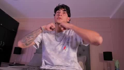 Snapshot of lyan_master_ chatting on September 9, 7:36 pm Lyan online show from September 9, 7:36 pm