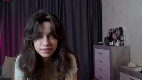 Lyanna online show from November 9, 5:05 pm