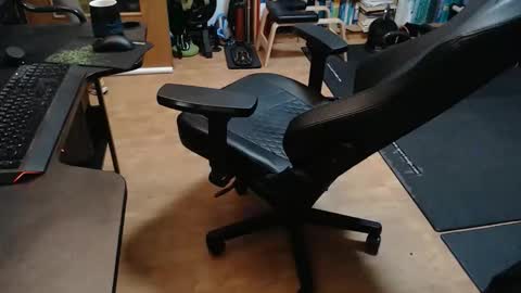 lycraboy123 online show from February 6, 5:37 pm