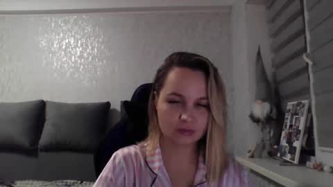 Tina online show from December 13, 11:55 pm