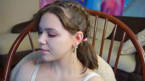 hi im Lyle online show from February 12, 3:29 am