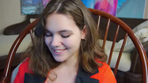 hi im Lyle online show from February 7, 3:13 am