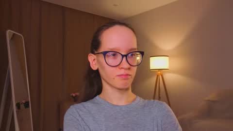 Sara online show from February 22, 4:20 pm