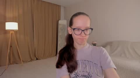 Sara online show from October 24, 4:30 pm