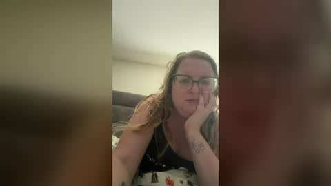 Lynne online show from August 8, 3:38 am