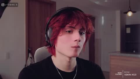 Lyodass online show from April 17, 8:44 pm