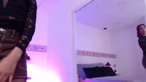 LYRA online show from December 6, 7:50 pm