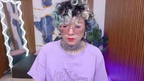 lyra_tay online show from July 27, 7:00 pm