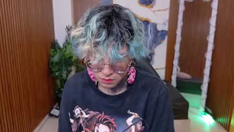 lyra_tay online show from June 12, 7:24 pm
