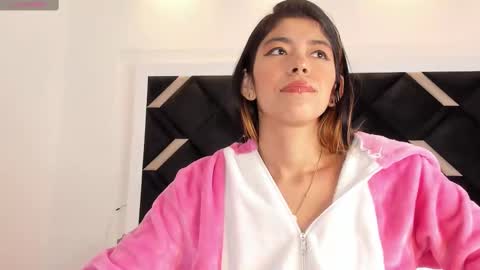 Snapshot of lyxi_ chatting on October 20, 1:38 pm Lyxi online show from October 20, 1:38 pm