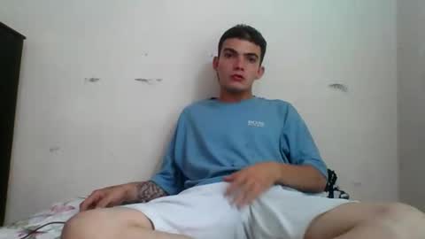 Snapshot of m0ntana777 chatting on September 30, 10:48 am m0ntana777 online show from September 30, 10:48 am