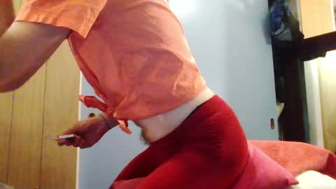 Snapshot of m19261 chatting on December 10, 8:30 am Even online show from December 10, 8:30 am