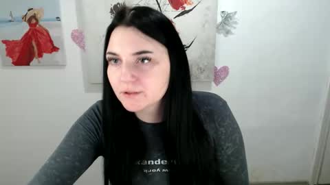 m_i_k_i_ online show from March 19, 11:37 am