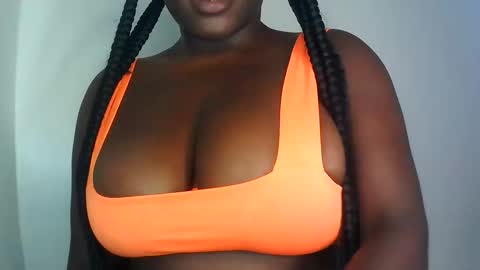Snapshot of m_tits3 chatting on October 8, 11:27 am m_tits3 online show from October 8, 11:27 am