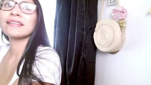 maaddy_thompson online show from June 10, 10:41 pm