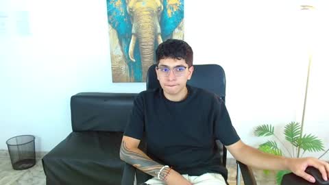 Max online show from March 19, 2:11 pm