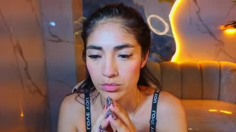 Mabell online show from May 16, 10:36 am